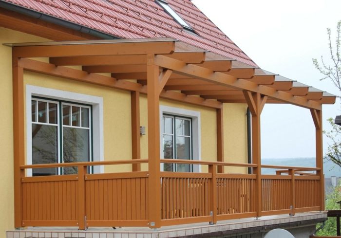 Patio zadasza drewnianego brown glazury pomysłu balkonową balkonową kolor żółty