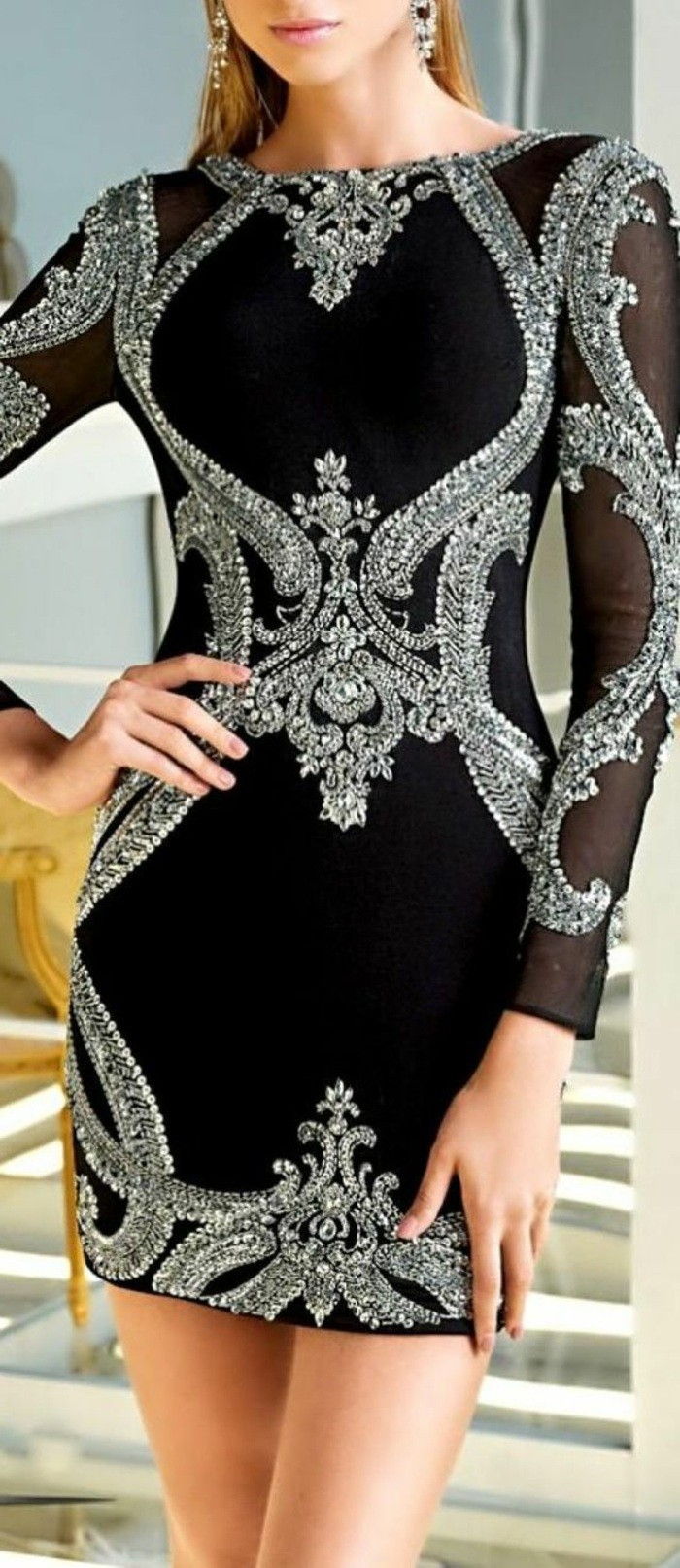 festtags mote-black-kjole-med-ermet sølv elemnten øredobber