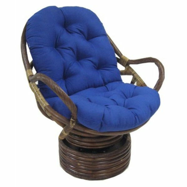 Siediti comodamente e goditi i cuscini rotondi della sedia!