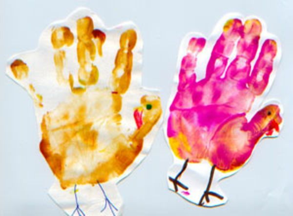 idee artigianali per la scuola materna - espressioni della mano in colori vivaci - sfondo in colore bianco