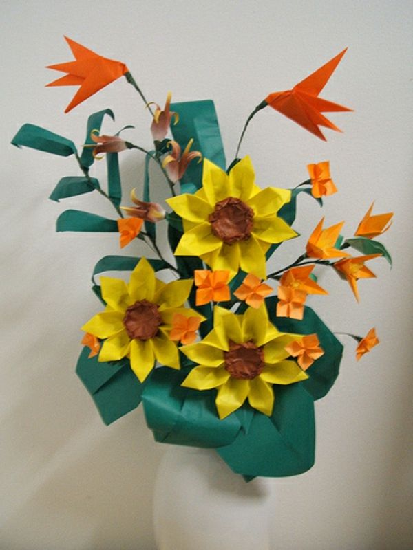 origami-flower-vase