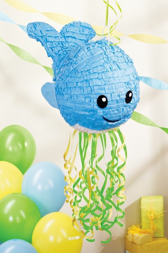 Pinata tinker - pește albastru, grind, baloane, cadouri