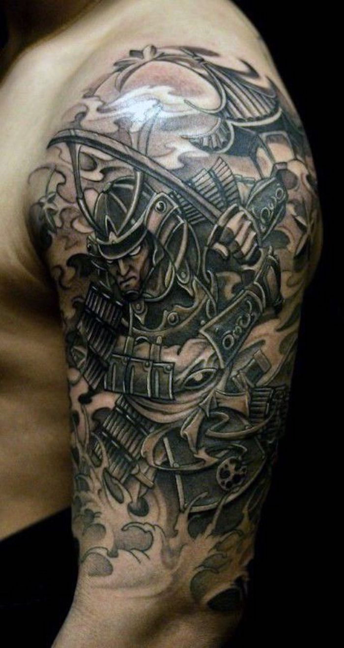 tatuaj luptător, bratul superior, tatuaj braț, katana, casa, apă