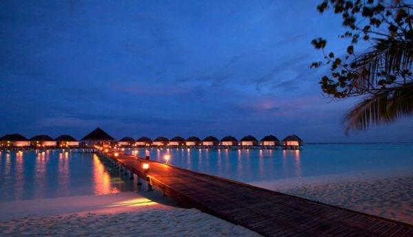 5 zvezdicami Kanuhura Resort na Maldivih