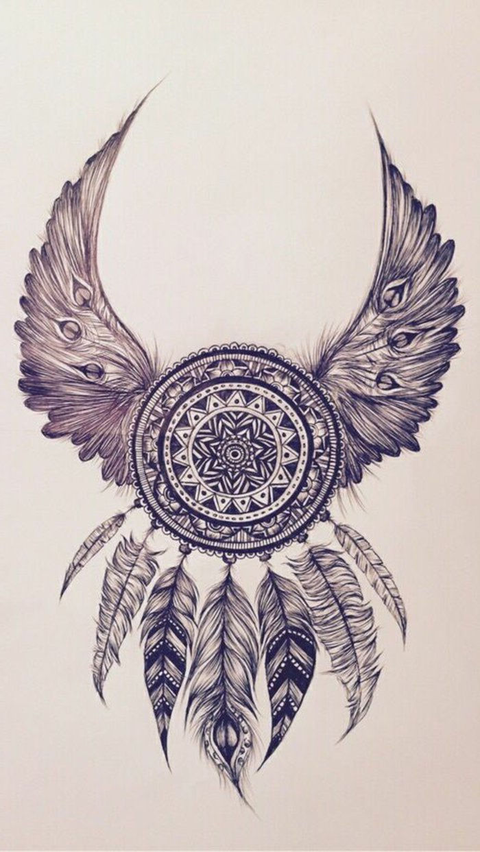 um desenho de um apanhador de sonhos com penas de pássaros diferentes e uma pequena mandala no meio