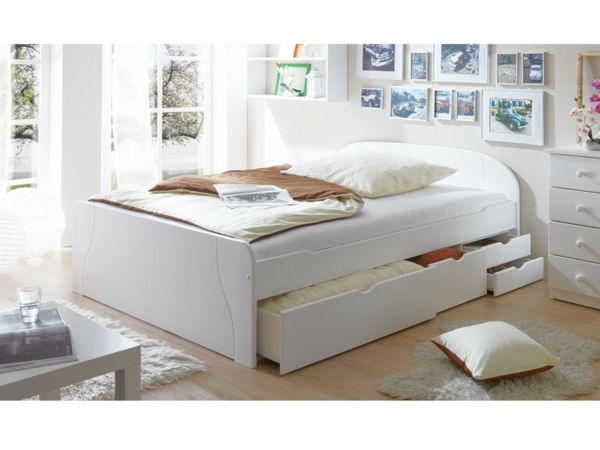 double bed-and-white