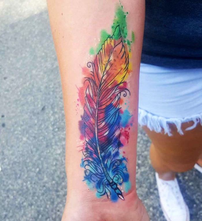 simbol de pene, tatuaje pentru femei, tatuaj colorat pe cei fără merit