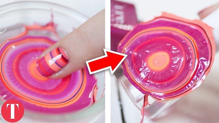 naglar mönster, glas med vatten, nagel design i rosa, orange och röd