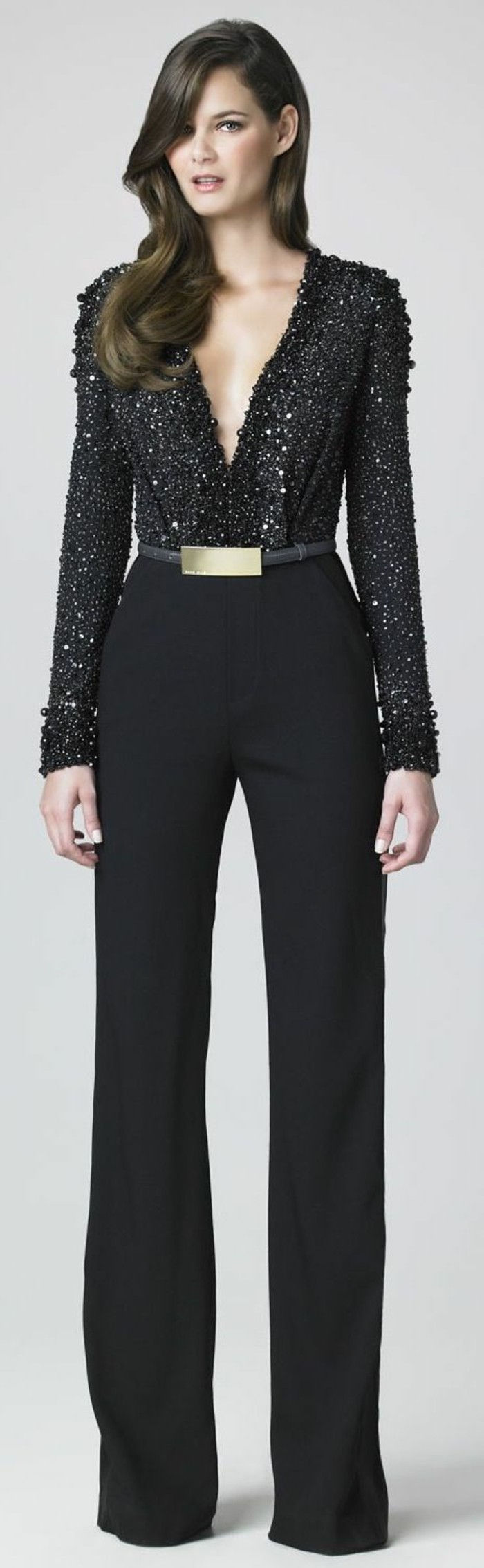 9-chic-dress-zwart-shirt broek en goud-Guertel-glitter-effect-Mitel long-hair