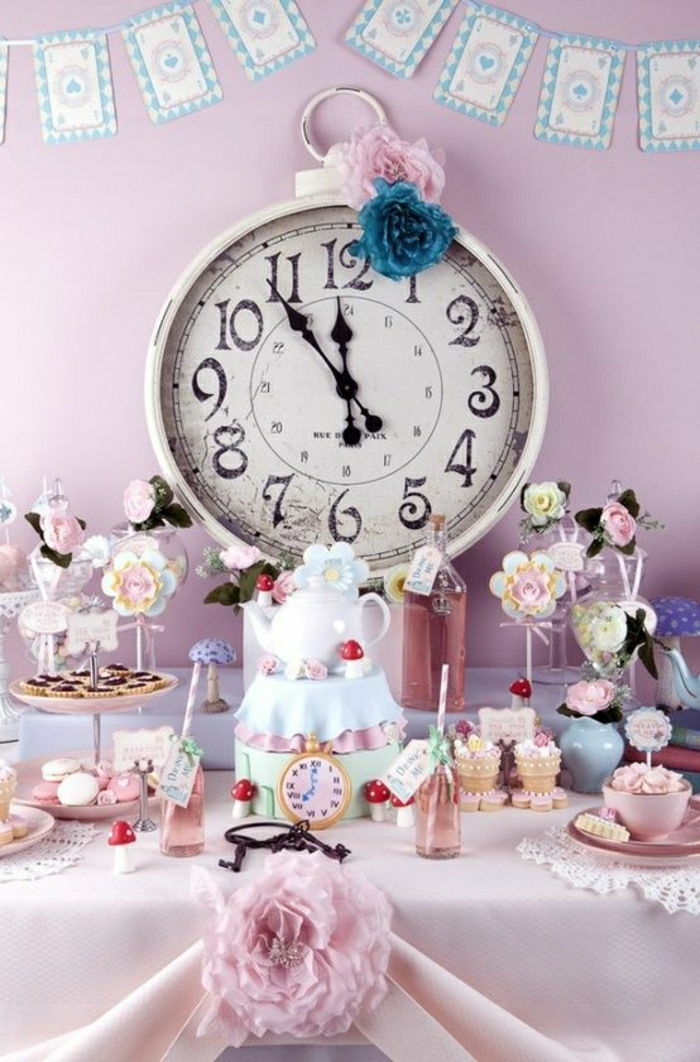 Alice-v-Wonderland na temo otroške stranka roza-old stenske ure dekoracijo