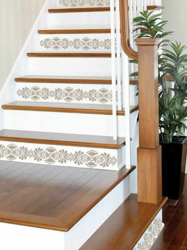 Elemente interesante de decorare pentru scări albe