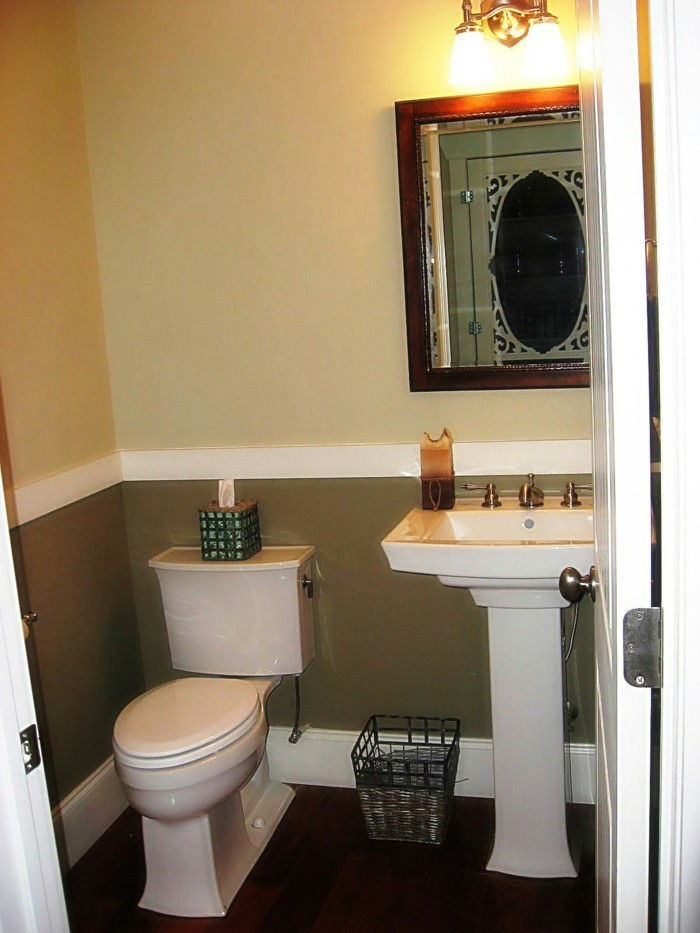 Bad-utan-plattor-small-badrum-med-antik spegel
