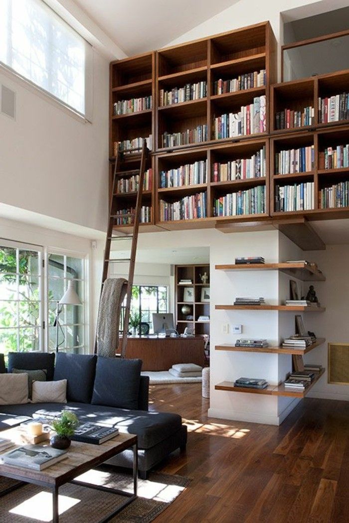 Knjižna polica z lestev-zelo visoka