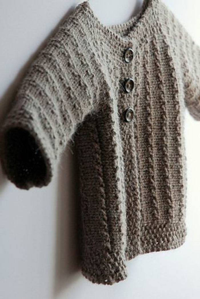 Pat pulover-tricot-aufgehänkt-gri