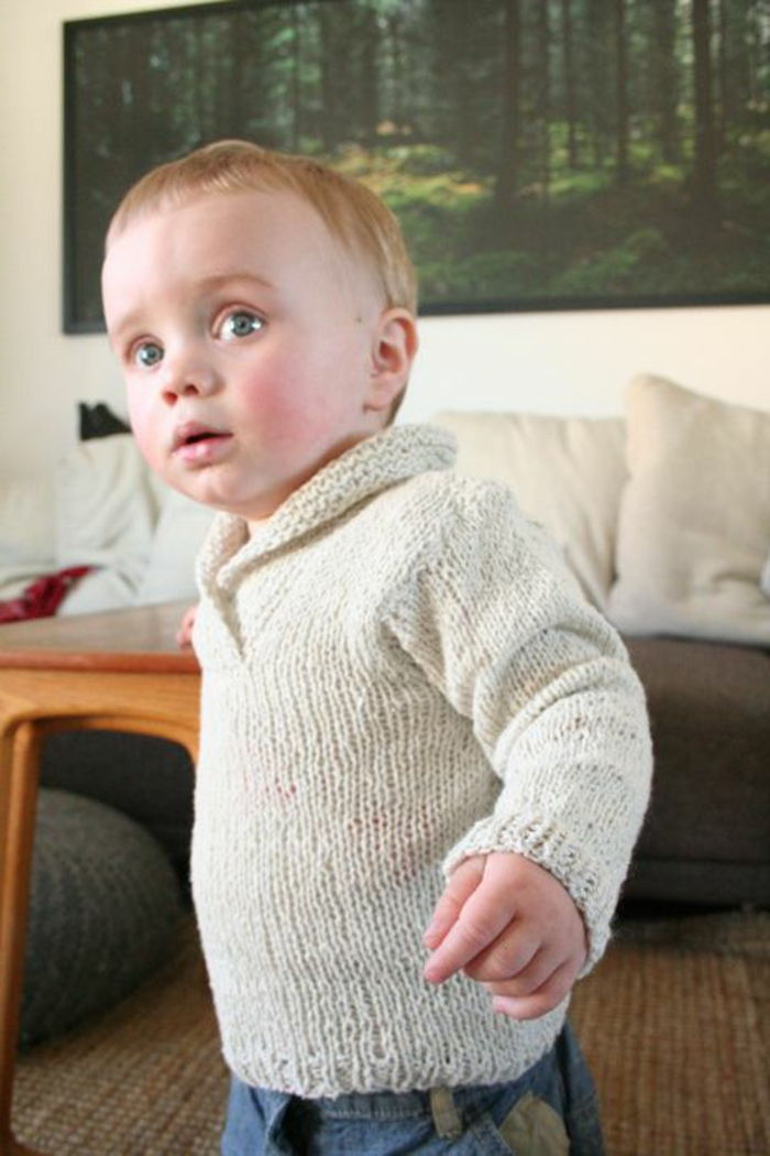 Pat pulover-tricot-alb-pentru-mici