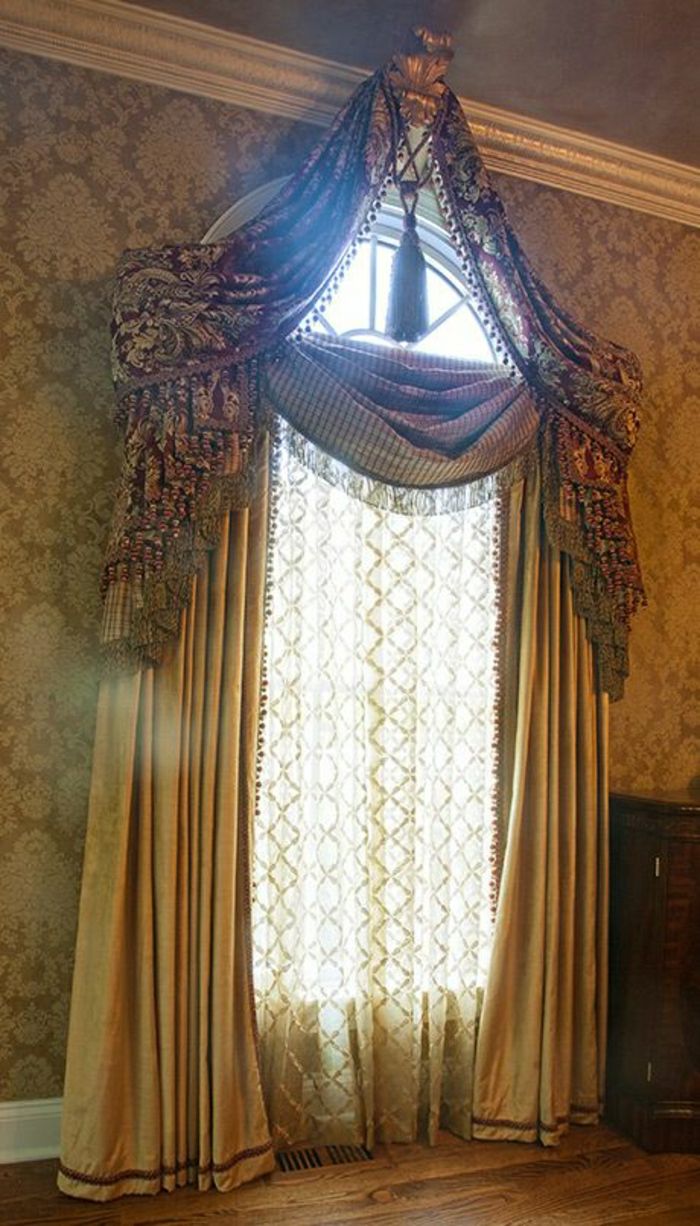 cortinas e elementos do ouro em estilo barroco wallpaper-vitorianos