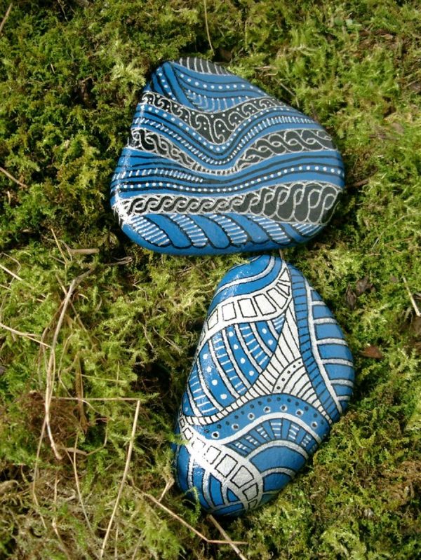 mýta-bemalte- kamene ako dekorácia-for-the-záhradné