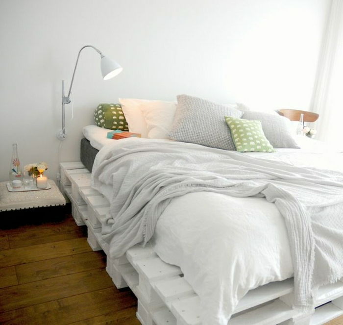 paletler beyaz Yastık komik desen okuma lambası beyaz çarşafları gelen Yataklı