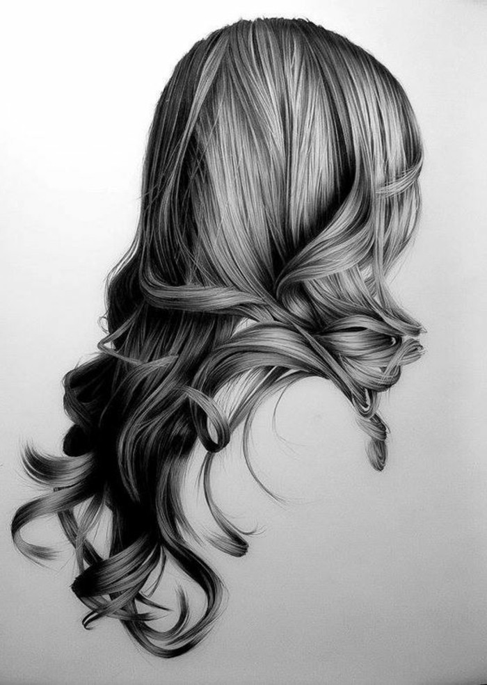 Blyanttegninger-realitisches lange håret til en kvinne