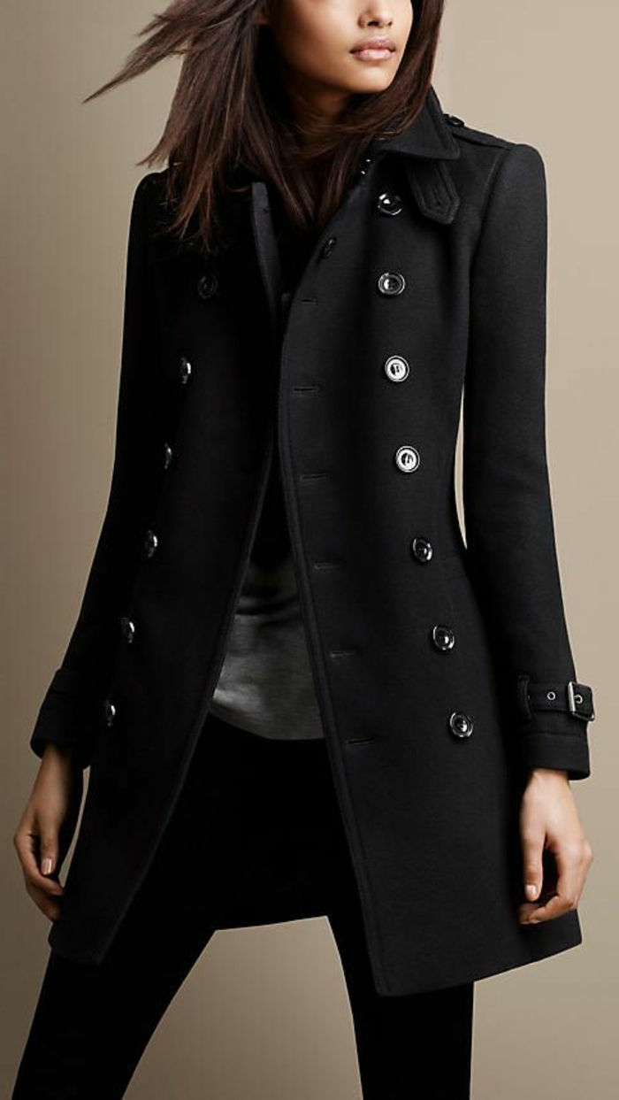 Burberry ull coat Ladies svart många knappar