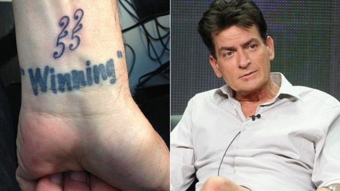 Charlie Sheen tatuiruotė raidės tatuiruotė riešo
