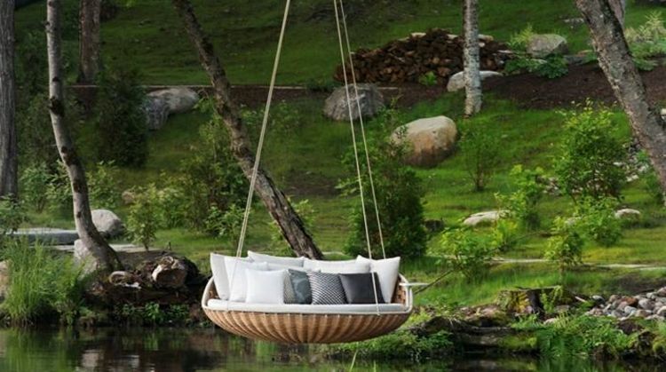boet-swing-kudde-idylliskt hängande naturliga