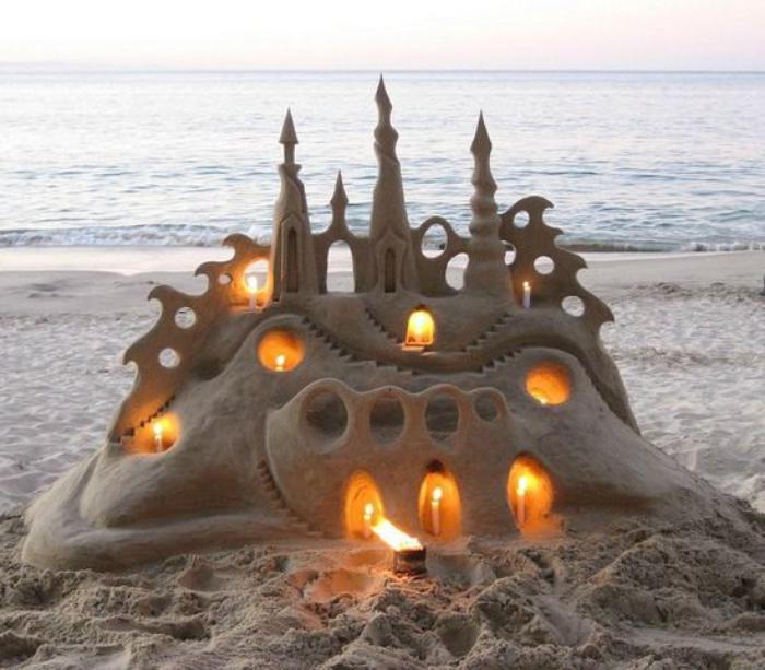 Deco skulpturo iz peska-gradu-lit-od-sveče