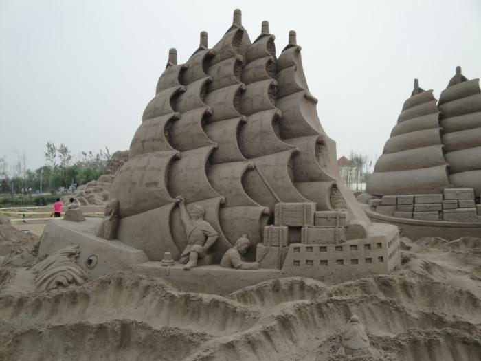 Deco skulptur fra sand av stor-skip