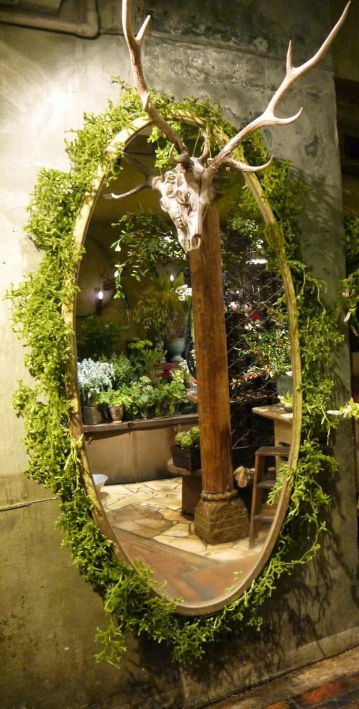 augalas su samanų-A-veidrodis-frame-su-žalia Deco