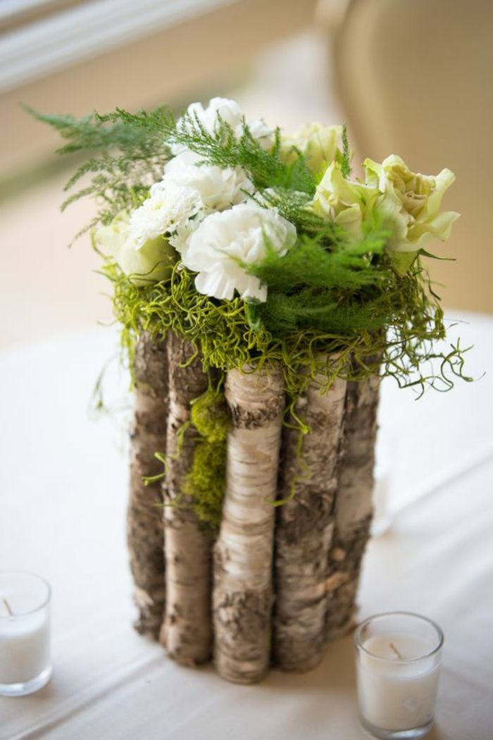 musgo-rústico-Tischdeko com-branco-flores decorativas
