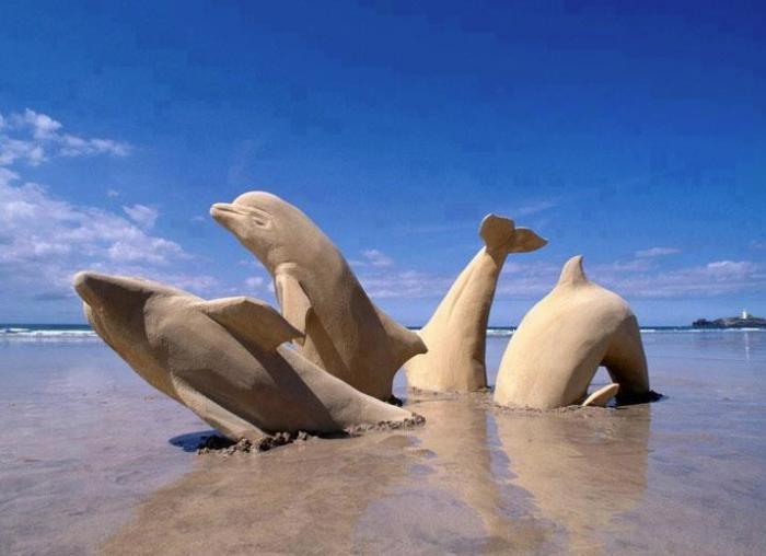 Dolphins figurer-laget fra sand