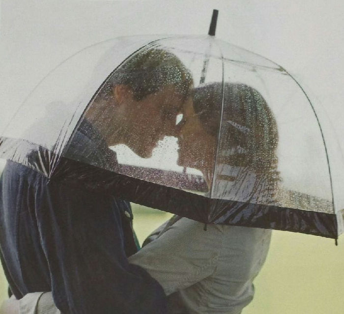 Transparentné dáždnik man-and-žena-romantický