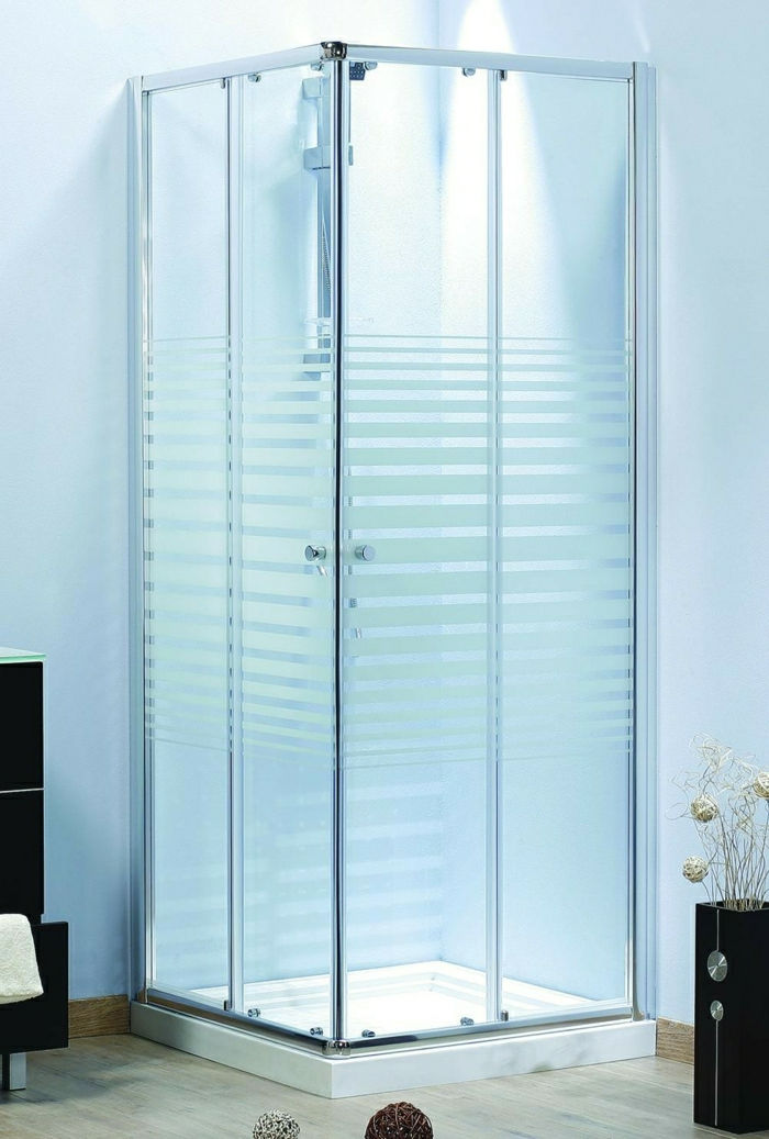Prysznic, prosta konstrukcja Mette Strip szkło