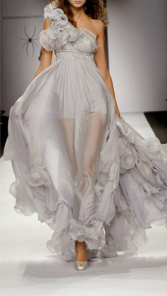 Elegantiškas suknelė-pragaras-su matomu pilka