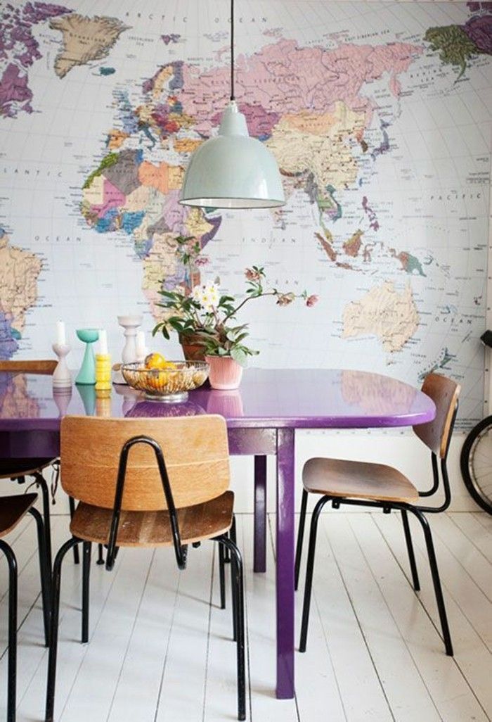 Dining-violet-masă colorate-tapet World Map model idee originală