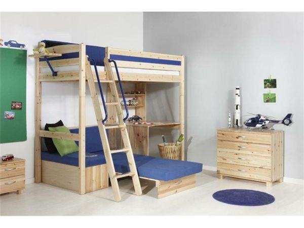 Vånings barnsäng hög säng med skrivbord modern plantskola konstruktion
