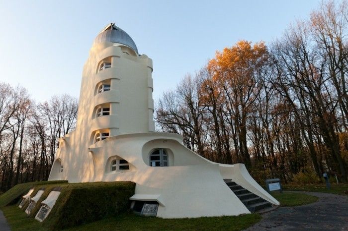 Expresionistické architektúry Einstein veža na jeseň