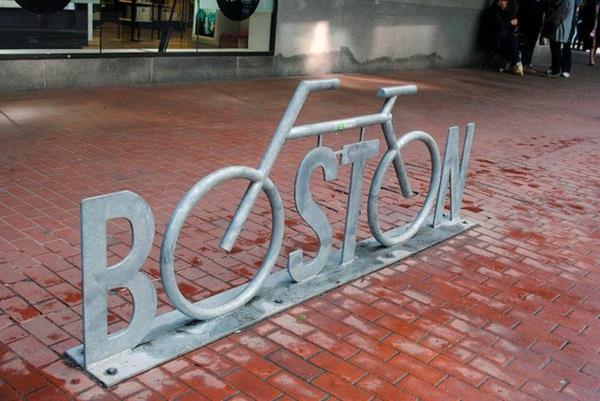 Dviračių stovai Bostono originalaus dizaino