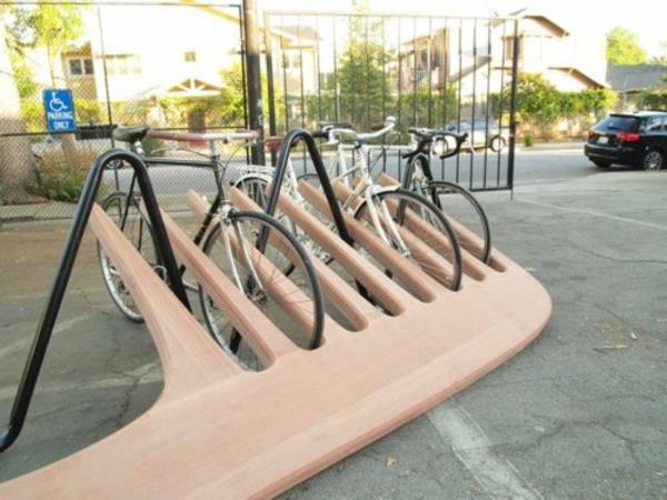 Bicycle Stand-in vorm-a-kam-uit-hout