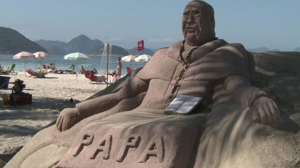 Figur-of-the-Pope-laget fra sand