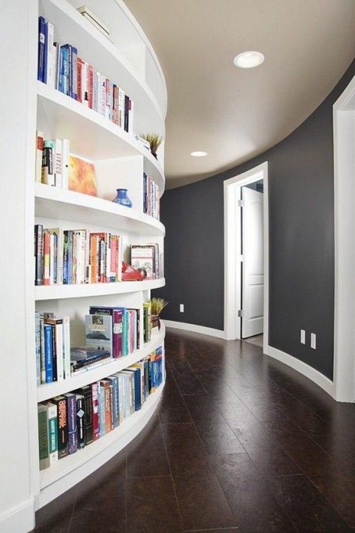 Golvfärg idéer-for-rundade väggar-inbyggd bokhylla