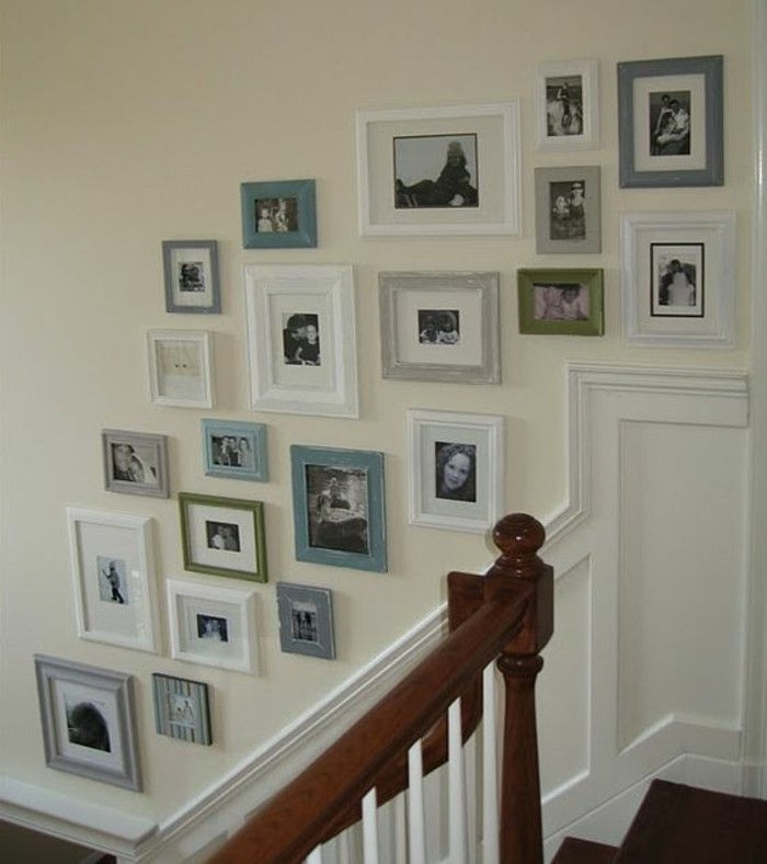 Fotowand-photos-with-frame trap-antiek-the-stairs ruimte