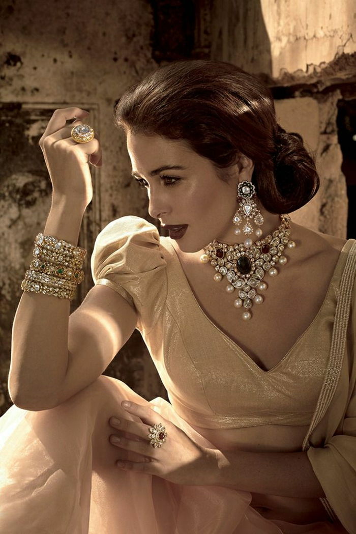 coafura indian bijuterii accesorii cristale-femeie de epocă