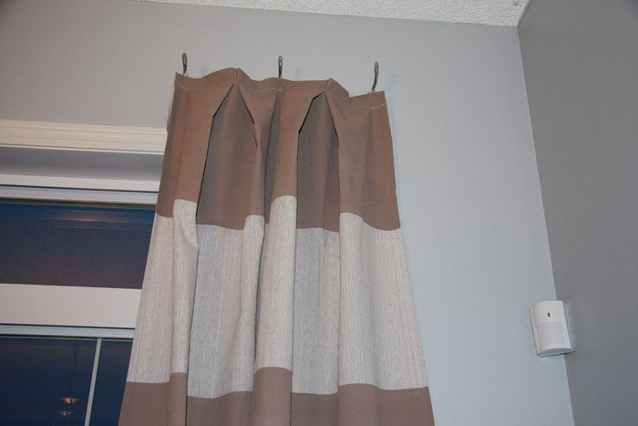 Curtain naai-a-modern-decoration