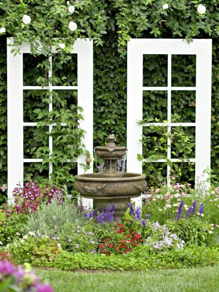 Garden Flowers stara okna okvirji vodnjak