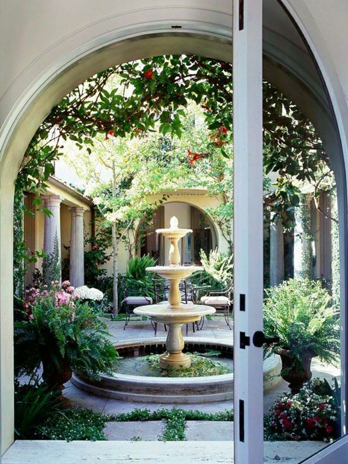 Garden Court elegantno Vodnjak