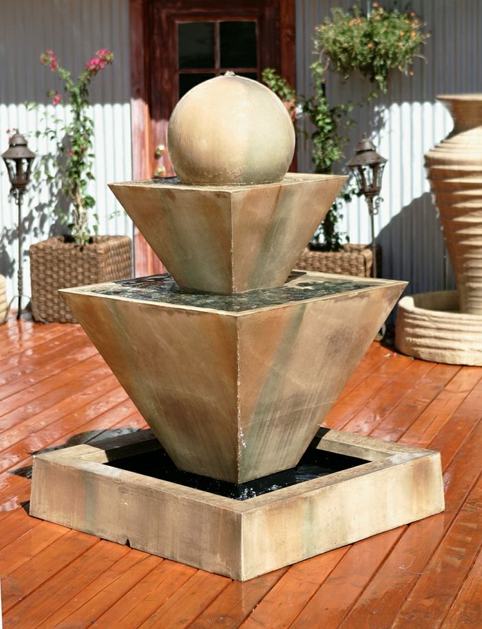Garden Fountain prvotno obliko žogo