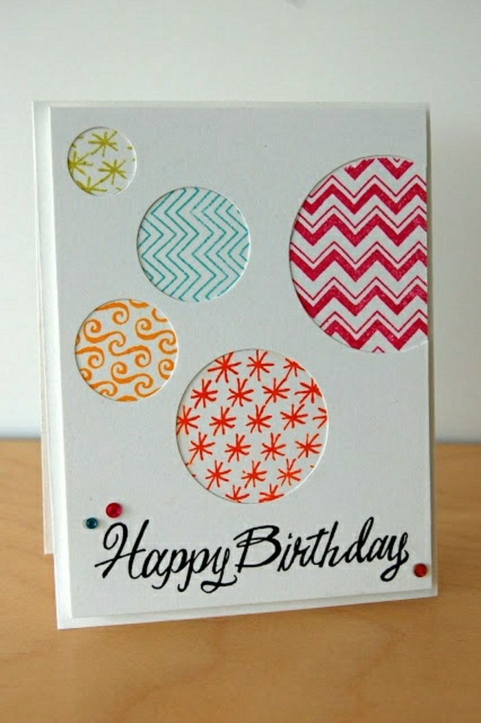 Födelsedag själva kortet-är-vackra-mönster