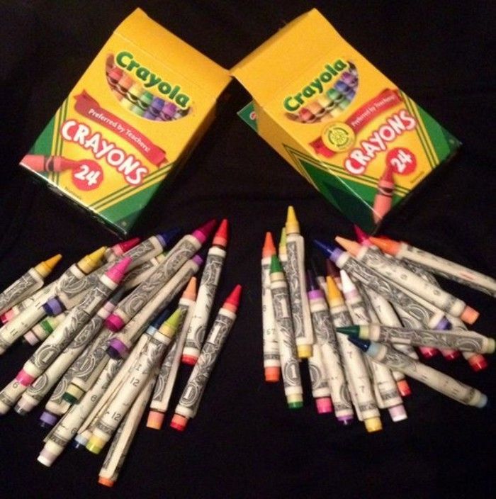 Geldgeschenke-Crăciun-pack-două creioane colorate-împachetate de ambalare cu bani