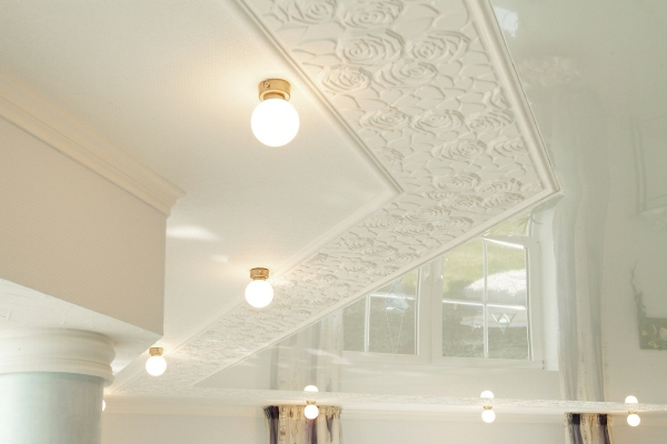 Projektowanie i sufitowe białe przedmioty lampy sufitowe